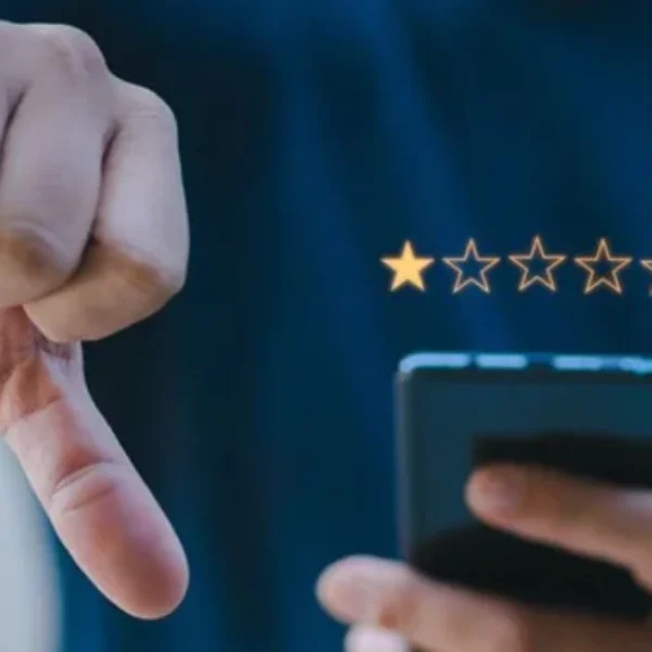 Leaving Negative Reviews Online Can Now Land You Fines Of Up To AED 500,000