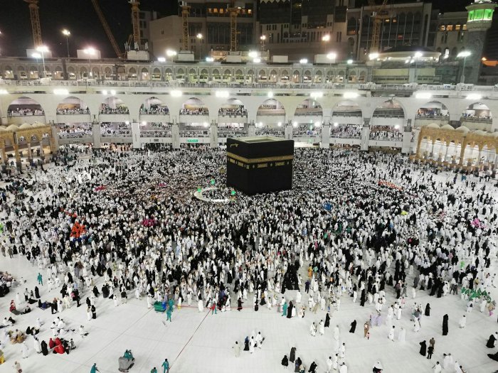 Now, performing Umrah has become even more accessible, with multiple visa options to choose from