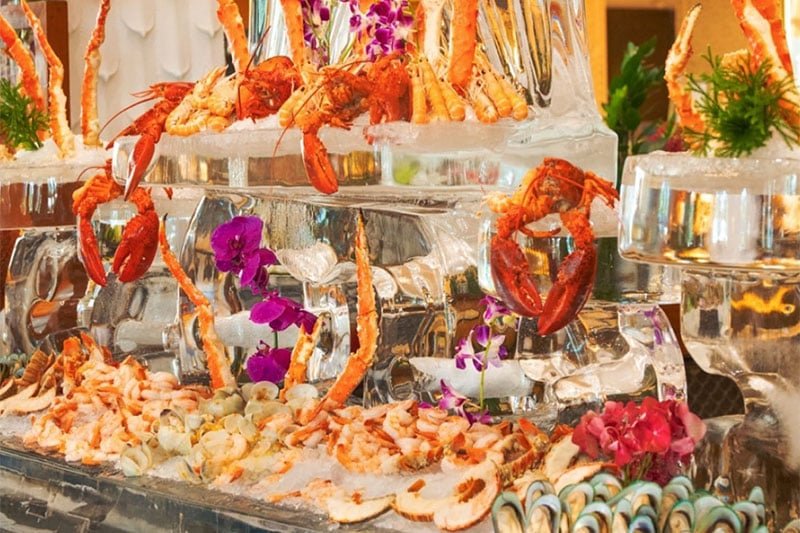 Brunch at Jumeirah Al Qasr