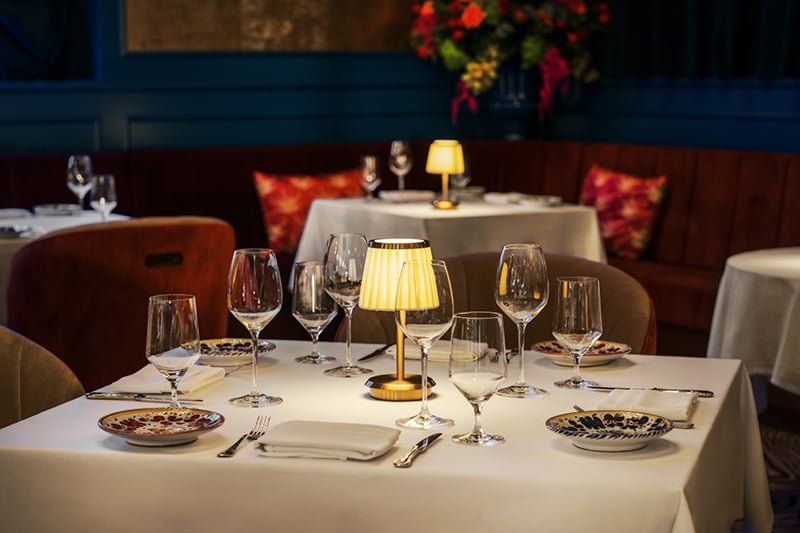 Carbone arrives at Atlantis